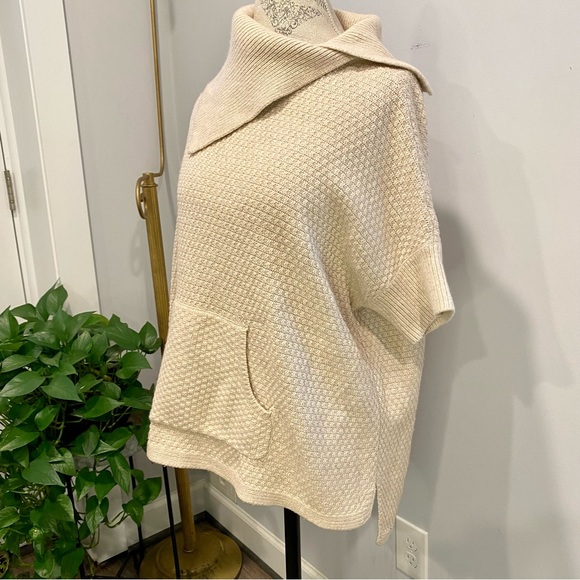 Ann Taylor LOFT Short Sleeve Cowl Neck Sweater Oversized Women’s Size Medium - Picture 2 of 12